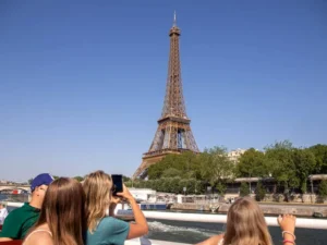 eiffel tower visit tips